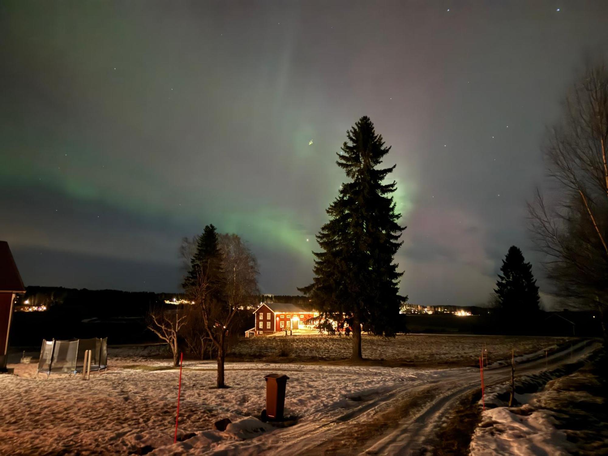 Vila Ett Hus Med 3 Sovrum Med Supersnabba Internet Fiberanslutningen 1000Mb-100Mb I Hoeg, 7 Minuter Fran Hudiksvall Exteriér fotografie