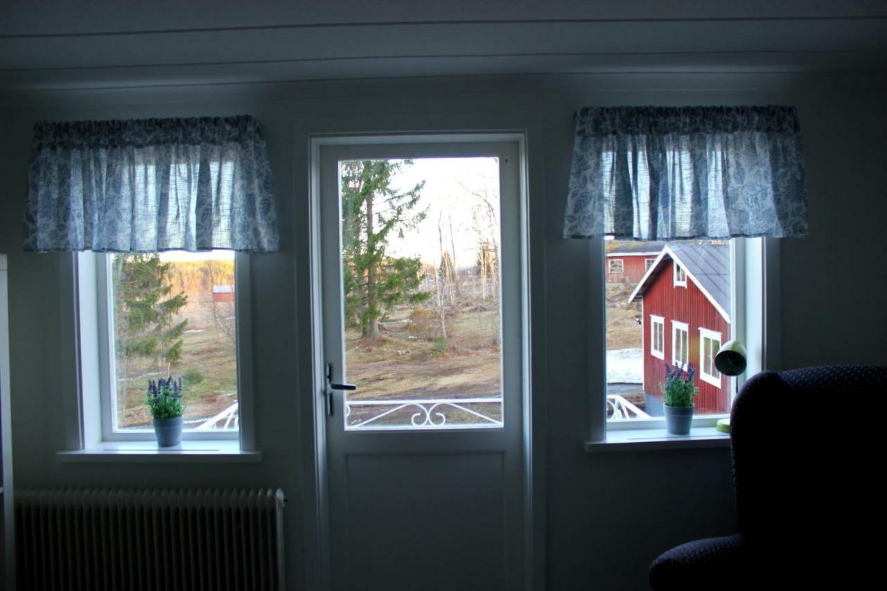 Ett Hus Med 3 Sovrum Med Supersnabba Internet Fiberanslutningen 1000Mb-100Mb I Hoeg, 7 Minuter Fran Hudiksvall Exteriér fotografie